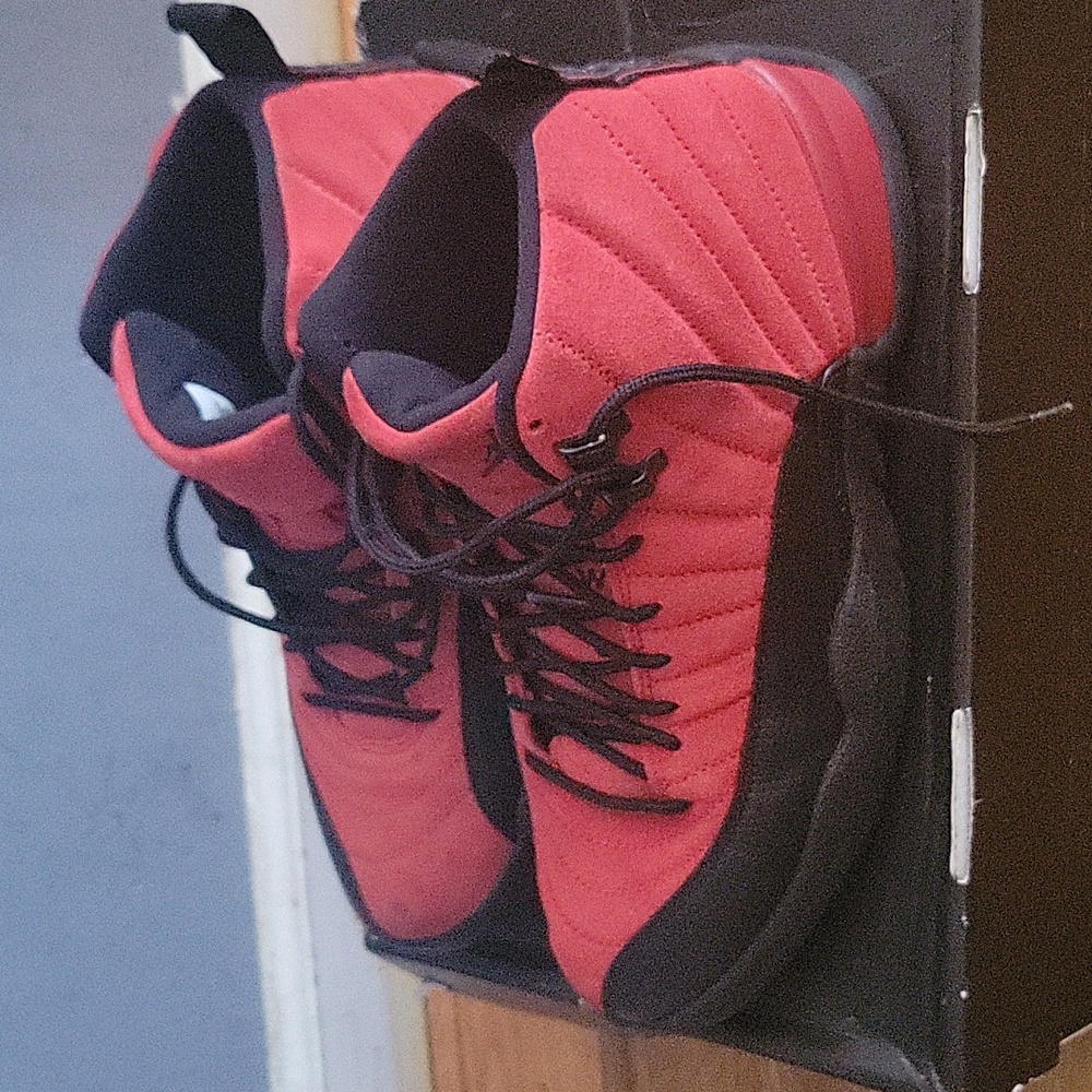Air Jordan - Picture 2 of 10